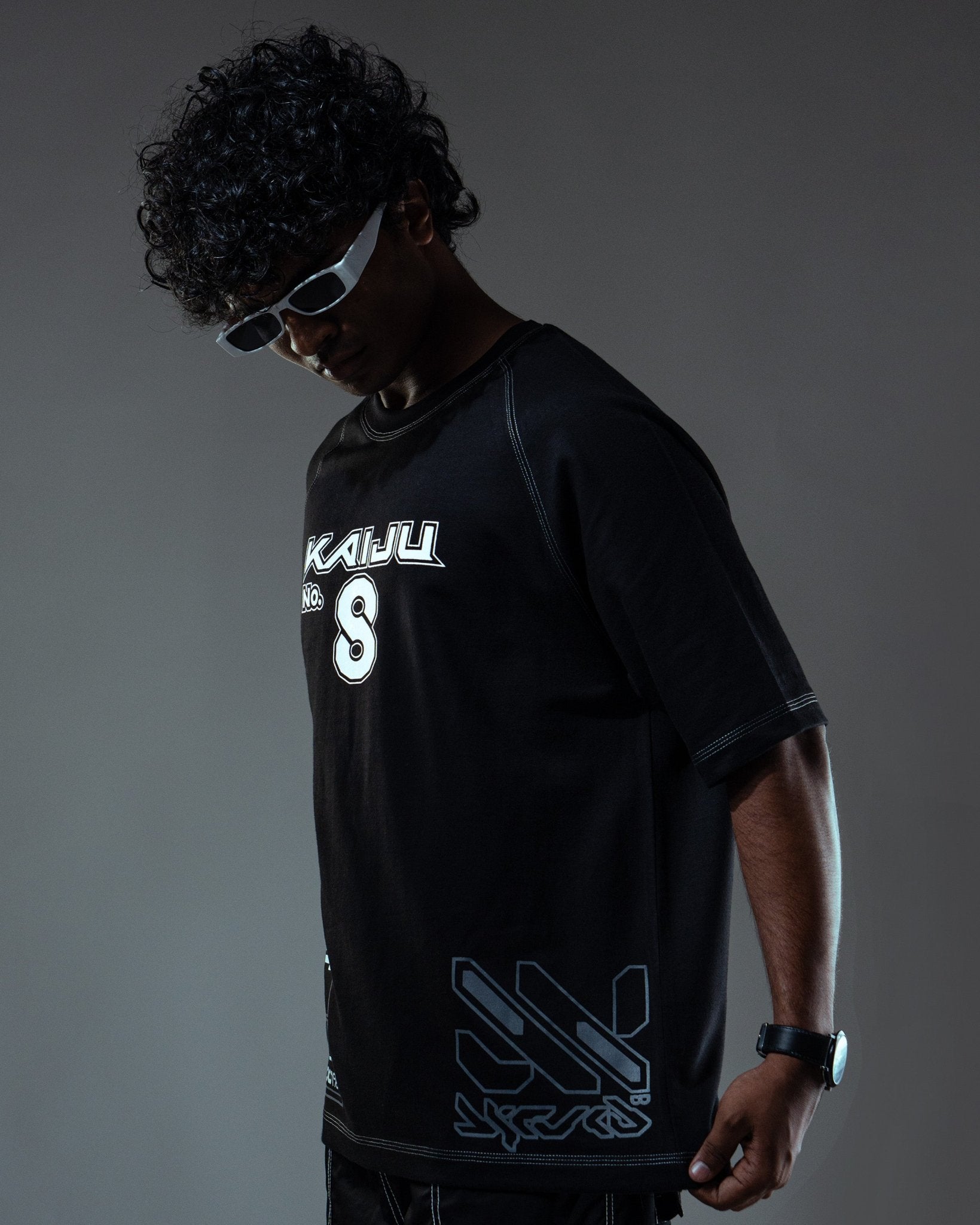 KAIJU NO. 8 / Oversized T-Shirt – ZAMS