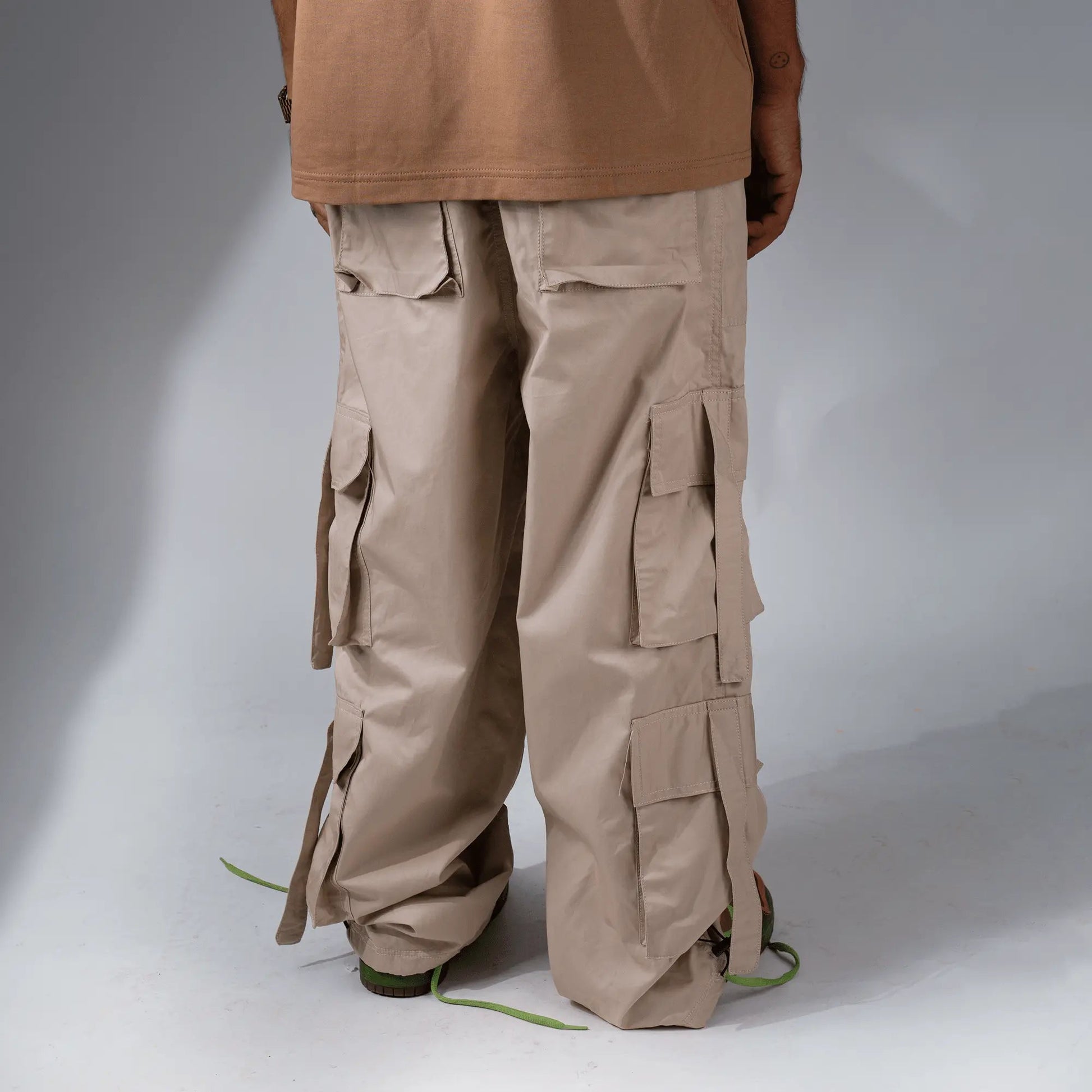 Strapped Cargo V1 / Sand ZAMS